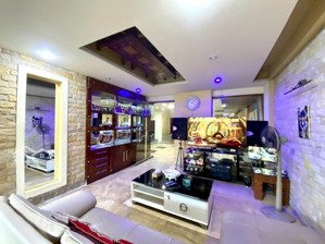 biệt thự mặt đường lê thánh tông