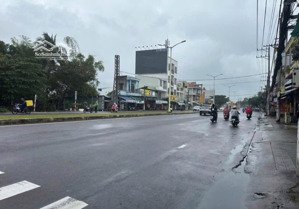 bán nhà mặt tiền 23/10 ngay cổng kđt vĩnh điềm trung giá 14 tỷ