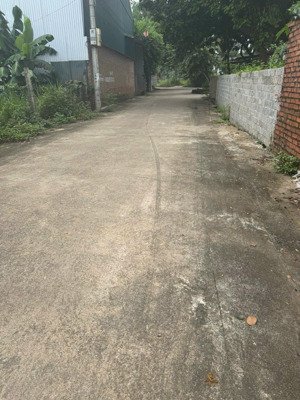 bán 150 m phun thổ cư tại vùng lõi khu công nghệ cao hòa lạc giá rẻ gần nhà máy in tiền