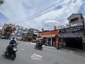 bán nhà mặt tiền siêu vị trí thống nhất, 7.8x18m, nở hậu, đang cho thuê 62tr/thg, giá 24 tỷ tl