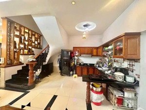 bán nhà 1 trệt 1 lầu đường nguyễn thế truyện, tân phú. ngay ubnd phường - giá 2,170 tỷ - 46,8m2