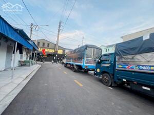 Bán lô đất cạnh chung cư tổ 6 thị trấn An Dương 83m giá chỉ từ 2,5 tỷ LH 0979087664