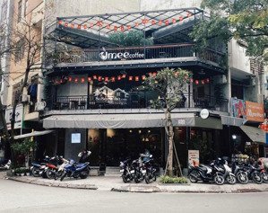 cho thuê mặt bằng kinh doanh lô góc mặt phố hàm nghi. dt 80m2 x 4 tầng. nhận diện tốt. mọi mô hình