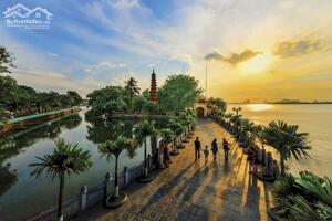 Bán biệt thự Hồ Tây cách 1 nhà ra mặt Hồ, ô tô ra vào, DT 166m2, MT 11m