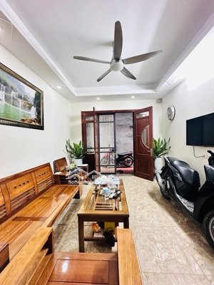 bán nhà yên hoà cầu giấy 35m2, 5 tầng, giá 7,9 tỷ