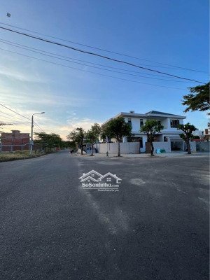 bán lô đất biệt thự 300m2 giá đầu tư cách biển đà nẵng 1km, giáp khu fpt đường vùng trung 18