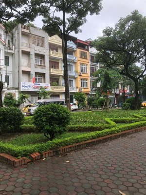 chính chủ bán nhà khu đô thị đại kim , nguyễn cảnh dị, hoàng mai, hà nội, vị trí đắc địa, hiếm có