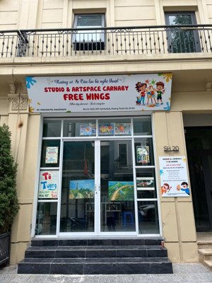 chính chủ cho thuê mbkd tại ngõ 214 nguyễn xiển. phố đi bộ carnaby thông triều khúc