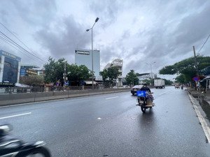 cần bán nhà mặt đường nguyễn văn linh _ lê chân - hp