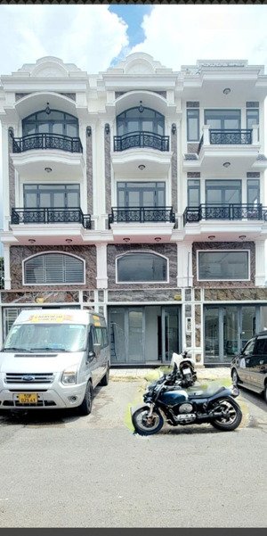 cơ hôi sở hữu nhà mặt tiền trục đường ven sông sài gòn-sau tttm gigamall phường hiệp bình tp.hcm