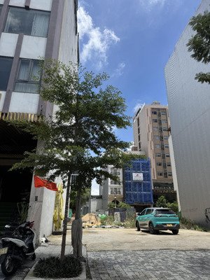 đất mt đinh đạt sát biển mỹ khê - dt 92m2 giá rẻ