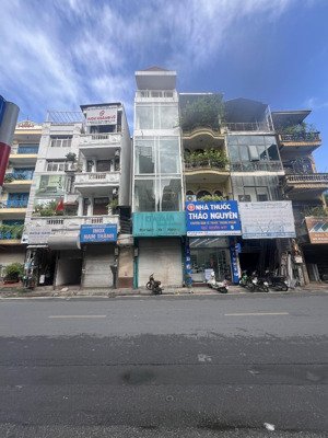 bán gấp căn nhà mặt phố giảng võ