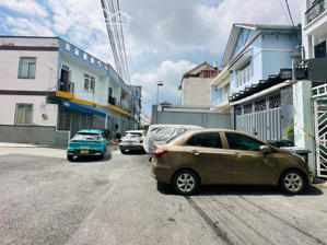 100m2 siêu đẹp - nhà chưa qua đầu tư - gần ngã 4 thủ đức - đường trước nhà 8m ô tô né nhau