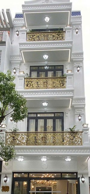 bán nhà hxh phó cơ điều 4.5x28m, nhà 3 lầu giá 27.8 tỷ tl