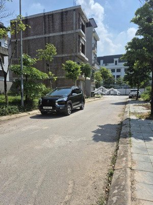 bán 82.5m2 đất liền kề, thuộc khu đô thị cổ dương, cạnh trường quốc tế acchimet giá 11.3 tỷ