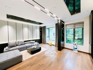 nhà đẹp vỉa hè rộng quận tây hồ