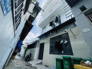 p. linh chiểu, sát đhnh, nhà 2 c4 63.3m2 shr, kqh bán gấp chỉ 3.9 tỷ