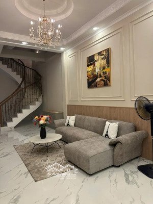 bán nhà riêng tại tôn thất tùng, 23,3 tỷ, 121m2, hàng hiếm tại q1, hcm