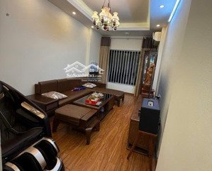 bán nhà đẹp 5 tầng -nguyễn văn cừ, long biên -33m2-8,x tỷ-ô tô đỗ cửa