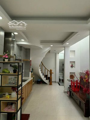bán nhà riêng tại lê văn sỹ, 6 tỷ, 36.9m2, 2 tầng, quận 3, tp.hcm