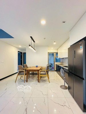 cần bán nhanh căn hộ 2pn empire city thủ thiêm giá 17,9 tỷ all huỳnh thư 