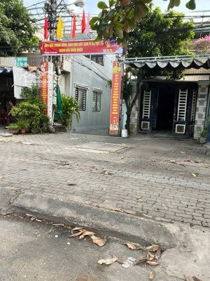 bán dãy nhà trọ 3 phòng đã cho thuê. kiệt ô tô. xe quay đầu. kiệt 39 trường sơn