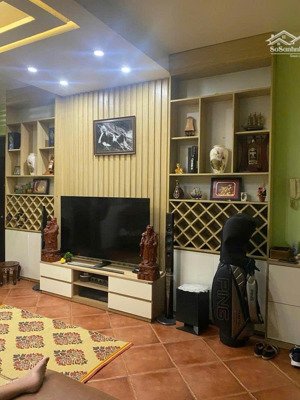 chính chủ cần bán căn hộ 107m tòa 18t1 lê văn lương 