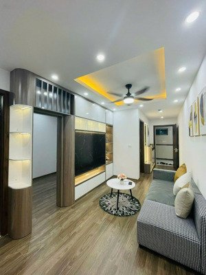 chính chủ kẹt tiền, bán gấp green field 68m2, 2pn 2wc, giá 2ty240