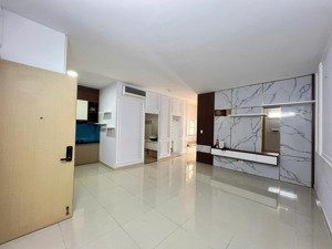 bán gấp oriental plaza tân phú 1 tỷ 780 83m2, 2pn 2wc