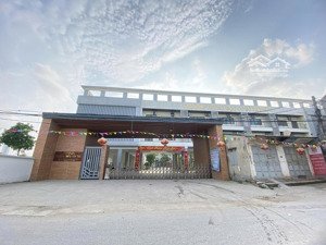 ô tô đỗ cửa đầu tư chdv dòng tiền khủng