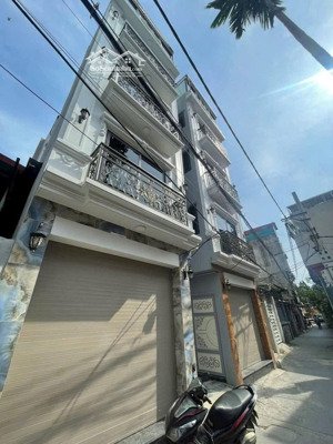 siêu hót - bán nhà khu vân canh lô góc 35m - 5 tầng- 5tỷ- oto đỗ cửa