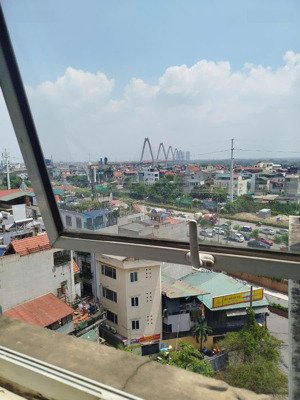 gia đình cần bán gấp căn hộ 100m2 tòa nhà hỗn hợp vườn đào 713 lạc long quân 