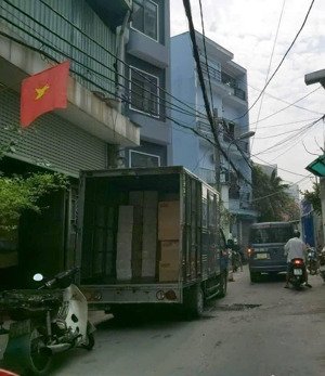 bán nr tại dương quảng hàm, đh văn lang, st emart , 3 tầng x70m2, 4pn, 3wc, view đẹp chỉ 8.99 tỷ.