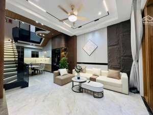 bán nhà mỹ đình - dân xây - full nội thất - gần phố - 51m - 9 tỷ