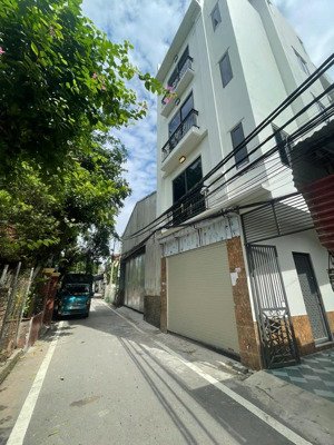 căn góc 4tx31m2 ôtô đỗ ngày đêm gần chợ trạm xe buýt ubnd phụng châu chỉ 3,15 tỷ- 