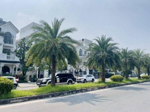 bán nhà mặt phố p. việt hưng 120m2 mt thênh thang 12m lô góc vỉa hè kinh doanh sầm uất. vị trí vip