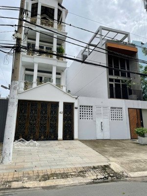 bán nhà phố 3 tầng rộng 105m2 ngay an phú, cạnh the vista, hàng xóm thảo điền