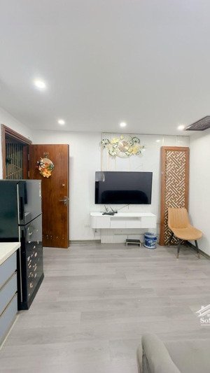 hàng hiếm có khó tìm,cần bán nhà phố phùng khoang,6,8tỷ , 6 tầng,5 ngủ full nội thất