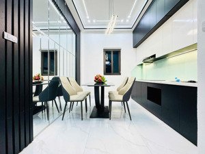 hàng hiếm! xuân phương 5 tầng thang máy full nội thất ở ngay