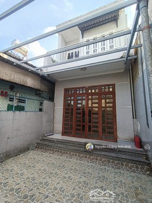 giá tốt đầu tư, mặt tiền tương lai, nhà 2 tầng + 4 phòng trọ, dt 170m2 gần đh kinh tế luật