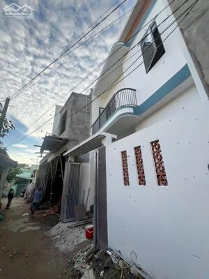 Nhà sổ riêng mới xây 2.5 tỷ/ 60m2/1 lầu 1 trệt