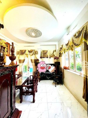 nhà lô góc, vuông vức, ko lg qh - 1 xẹc cmt8 - 4.3x15 (64m2), 4 tầng - 10.x tỷ