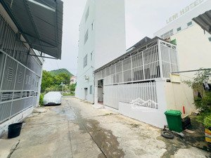 quá đẹp chủ bán căn nhà nhỏ xinh xắn ngang hơn 7m chỉ 4,2 tỷ bán nhà nha trang giá rẻ gần biển