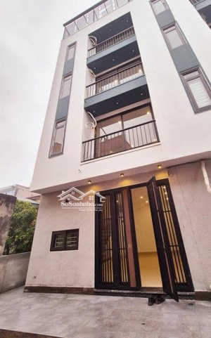 hiếm, 1 căn duy nhất quận long biên 33m x 5 tầng giá chẵn 5,2 tỷ