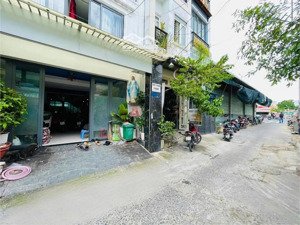 bán nhà dương quảng hàm xe hơi ngủ nhà 11 phòng gần đh văn lang emart chỉ 16 tỷ