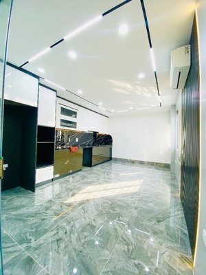 bán nhà đẹp mới koong phố hoa lư quận hbt hà nội dt 40m 5 tầng mt 4,5m giá 14,2 tỷ nhà đẹp