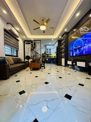 mậu lương 48m2- nhà mới 5 tầng - 6 tỷ 88