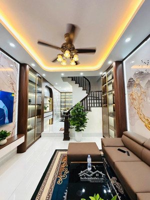 siêu phẩm nguyễn đổng chi, dt 40m2x4 tầng, nhà dân xây, full nội thất,thoáng trước sau, giá 10.8tỷ