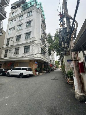 chính chủ bán nhà phân lô căn góc ngõ 106 hoàng quốc việt 81m2x4 tầng giá tốt. lh 