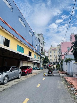 bán chdv ngay vincom, cd xây dựng, hẻm xe hơi võ văn ngân, 5 tầng hoàn công